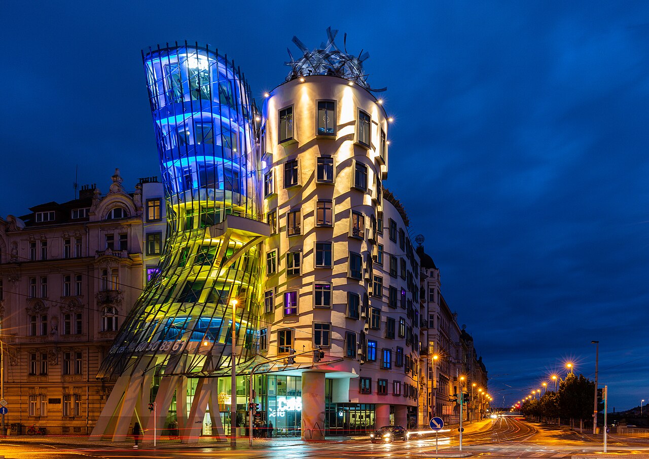 Dancing House