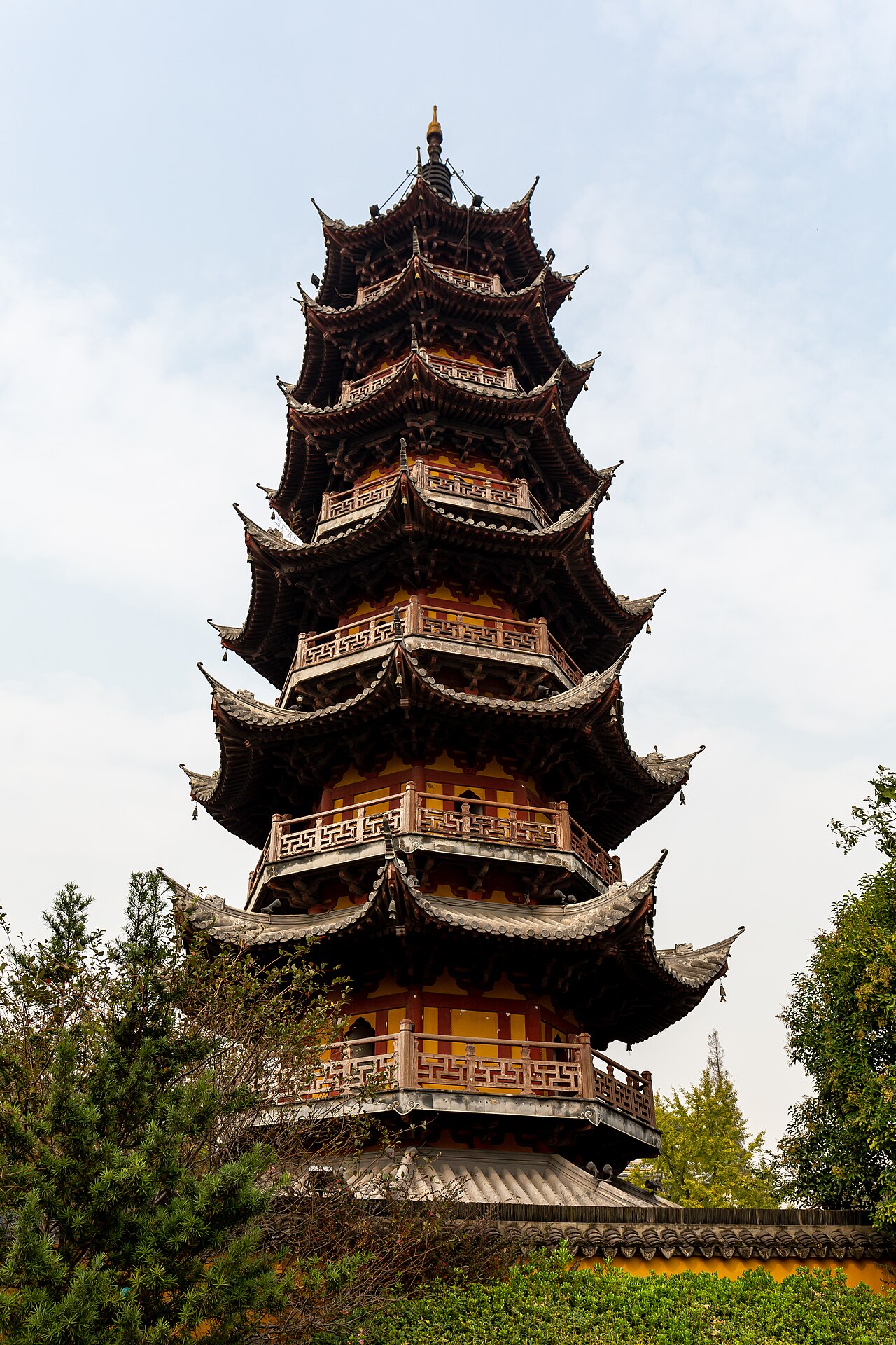 Longhua Pagoda