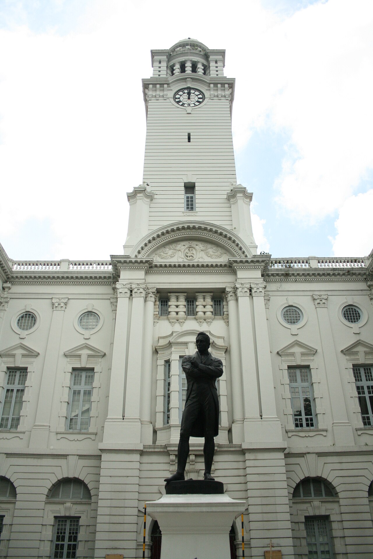 Victoria Theatre and Concert Hall